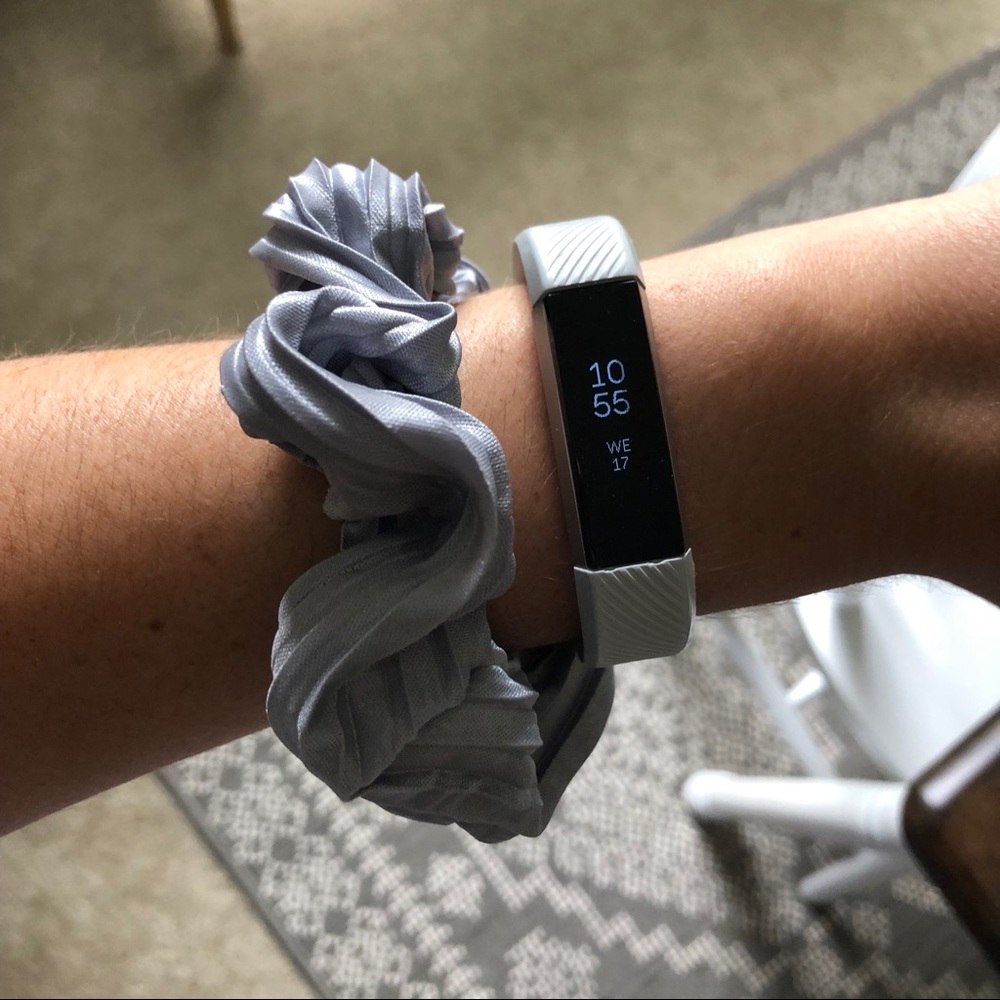 Fitbit Alta Fitness & Activity Tracker Package